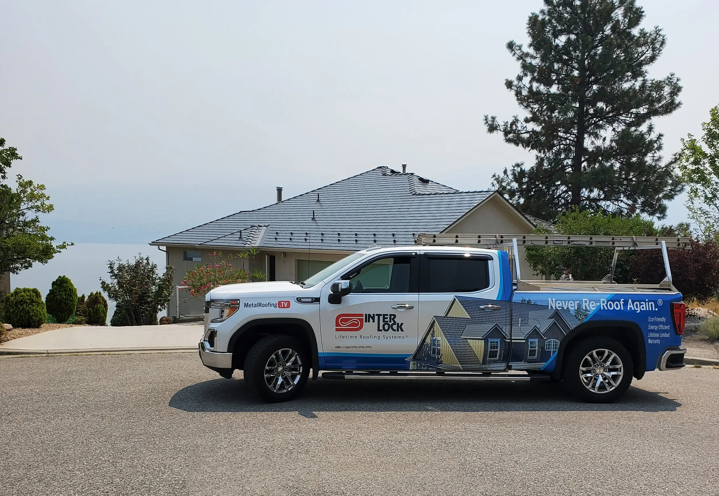 Bcbc19006 West Kelowna Bc V4T2M3 Interlock Metal Roofing Deep Charcoal Slate Roof 1