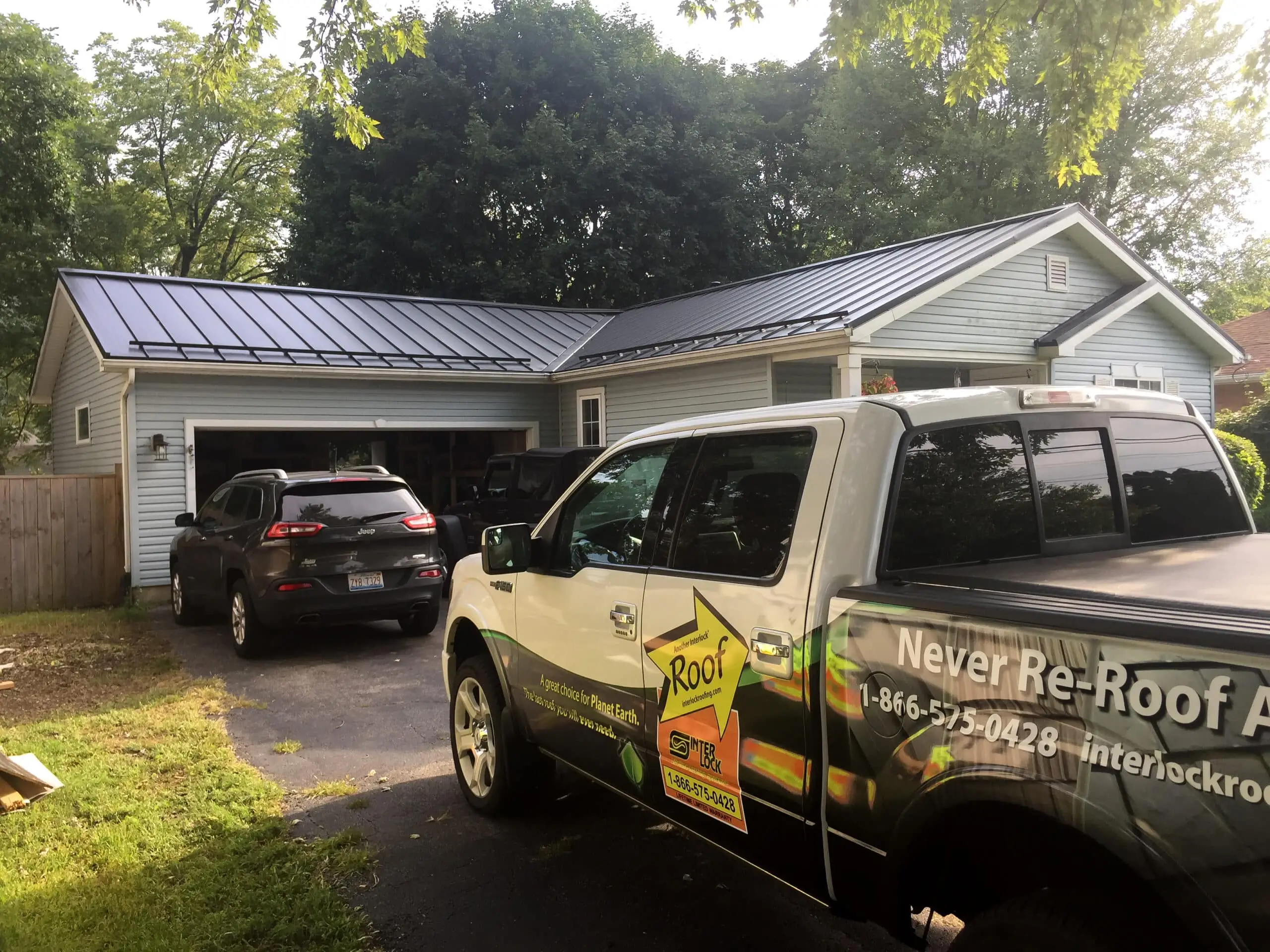 Ilil18009 - Woodstock, Il 60098 Interlock Metal Roofing Black Aluminum Standing Seam Roof Garage