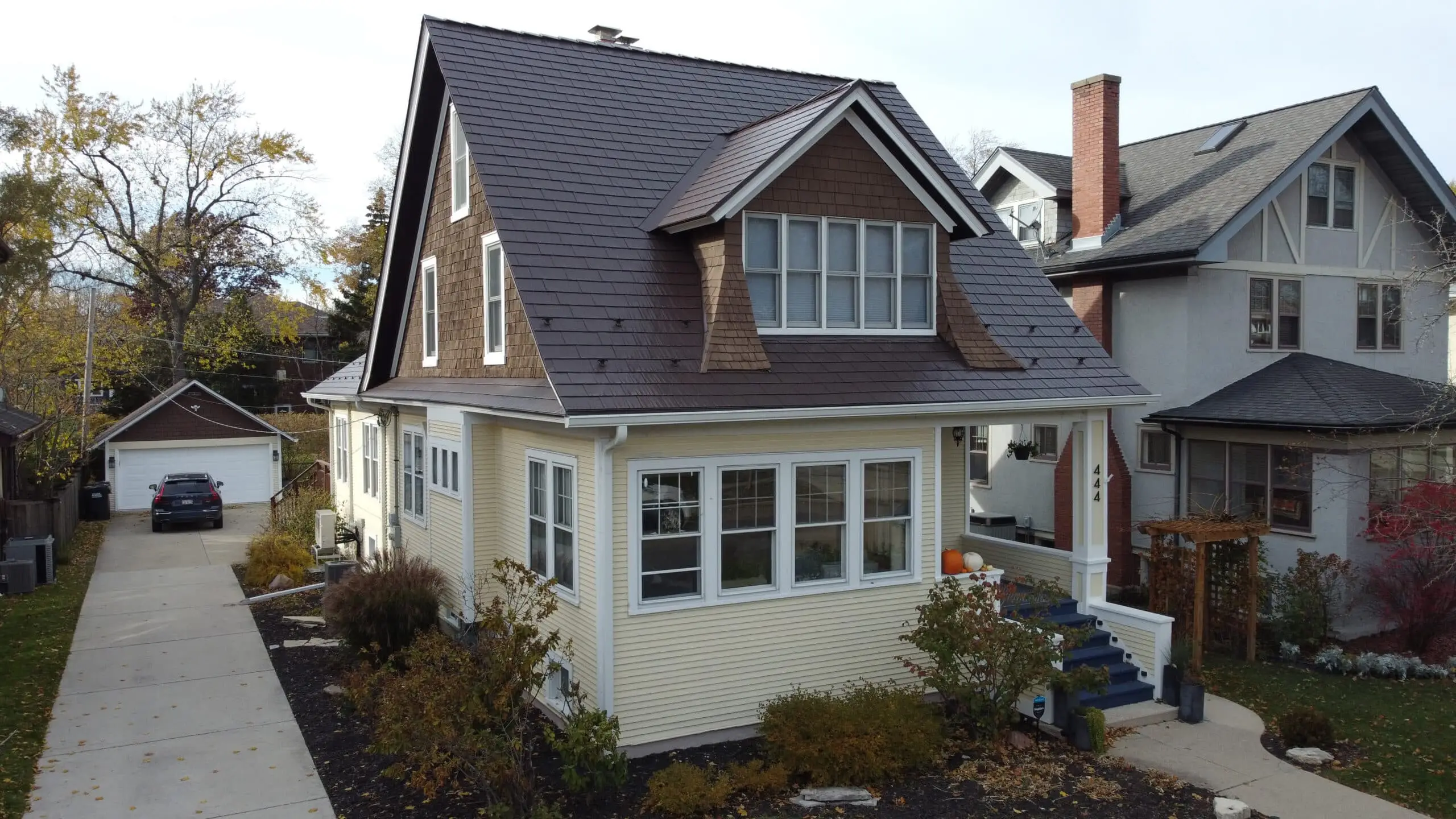 Ilil21017 - La Grange, Il 60525 Interlock Metal Roofing Colonial Brown Cedar Shingle Roof 1