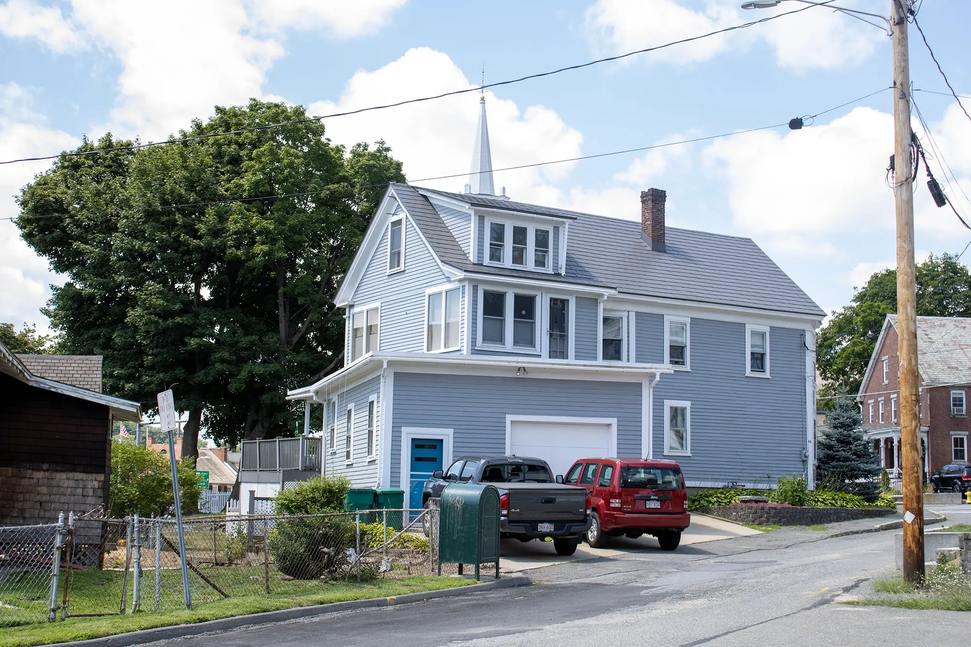 Mane16020 - Fitchburg, Ma 01420 Interlock Metal Roofing Aluminum Musket Grey Slate Roof Front Garage