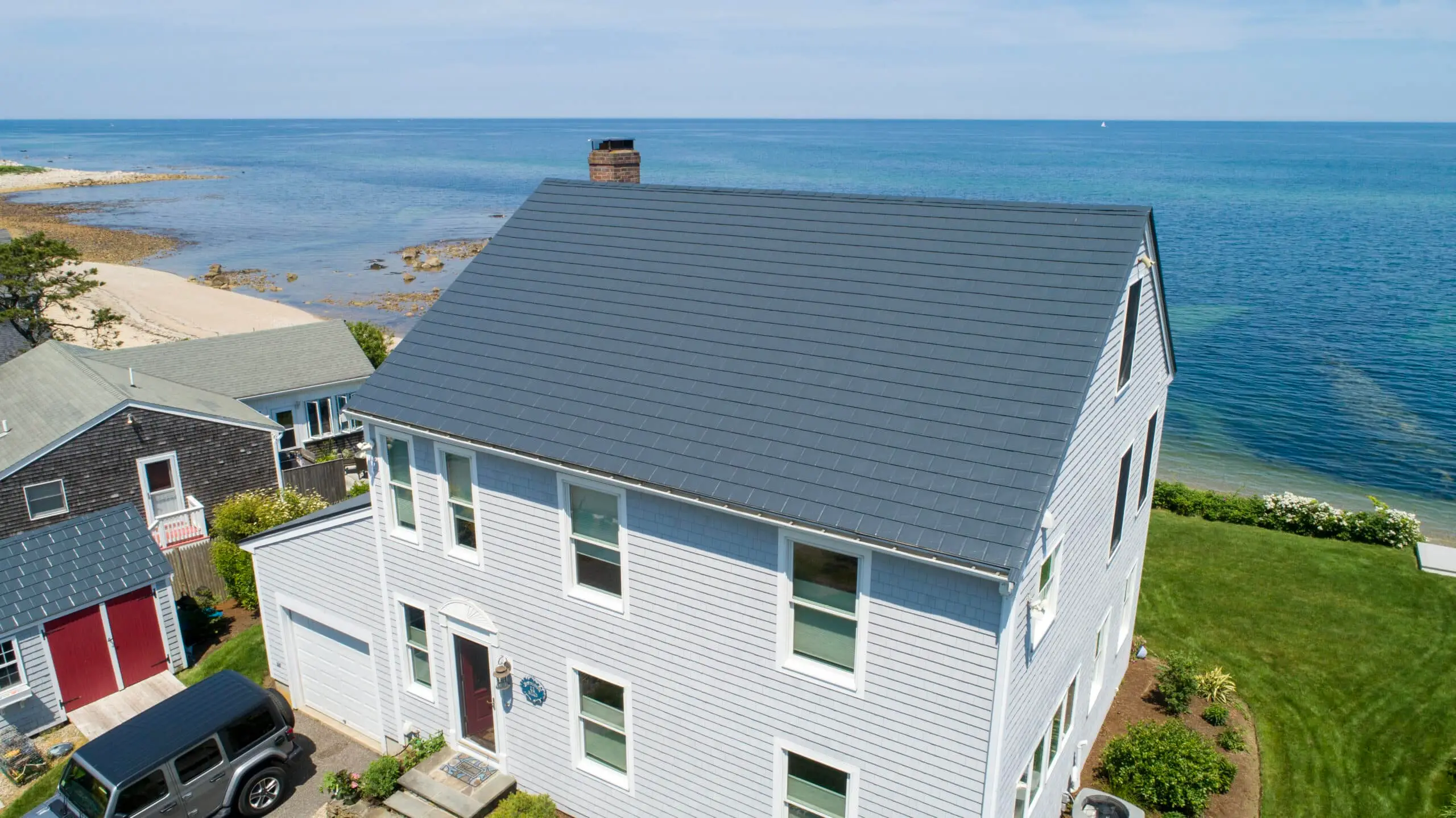Mane18014 Plymouth Ma 02360 Interlock Metal Roofing Deep Charcoal Slate Roof Atlantic Ocean Close-Up