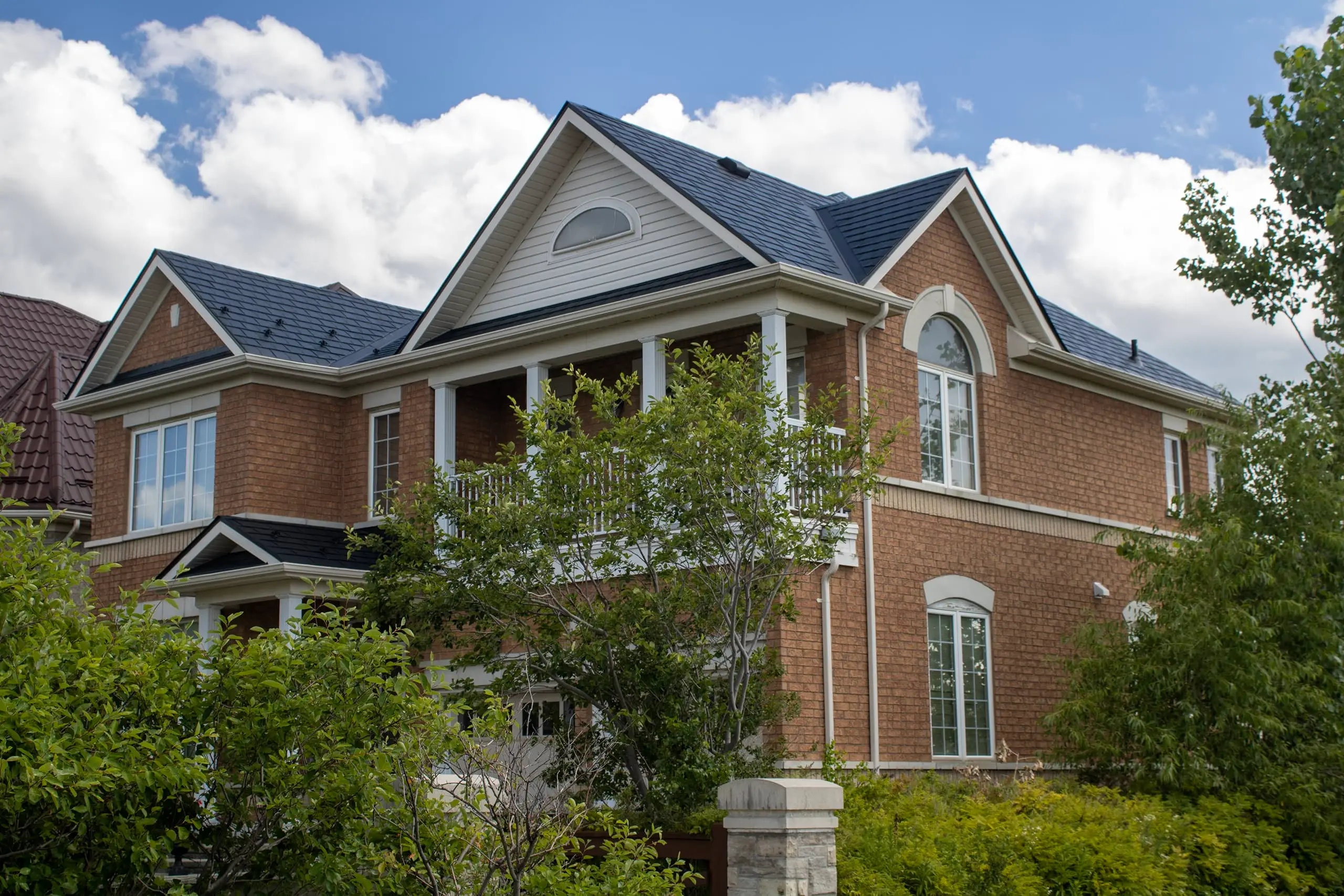 Markham, On L6B0G9 Interlock Metal Roofing 25 Sq. Black Aluminum Slate Roof