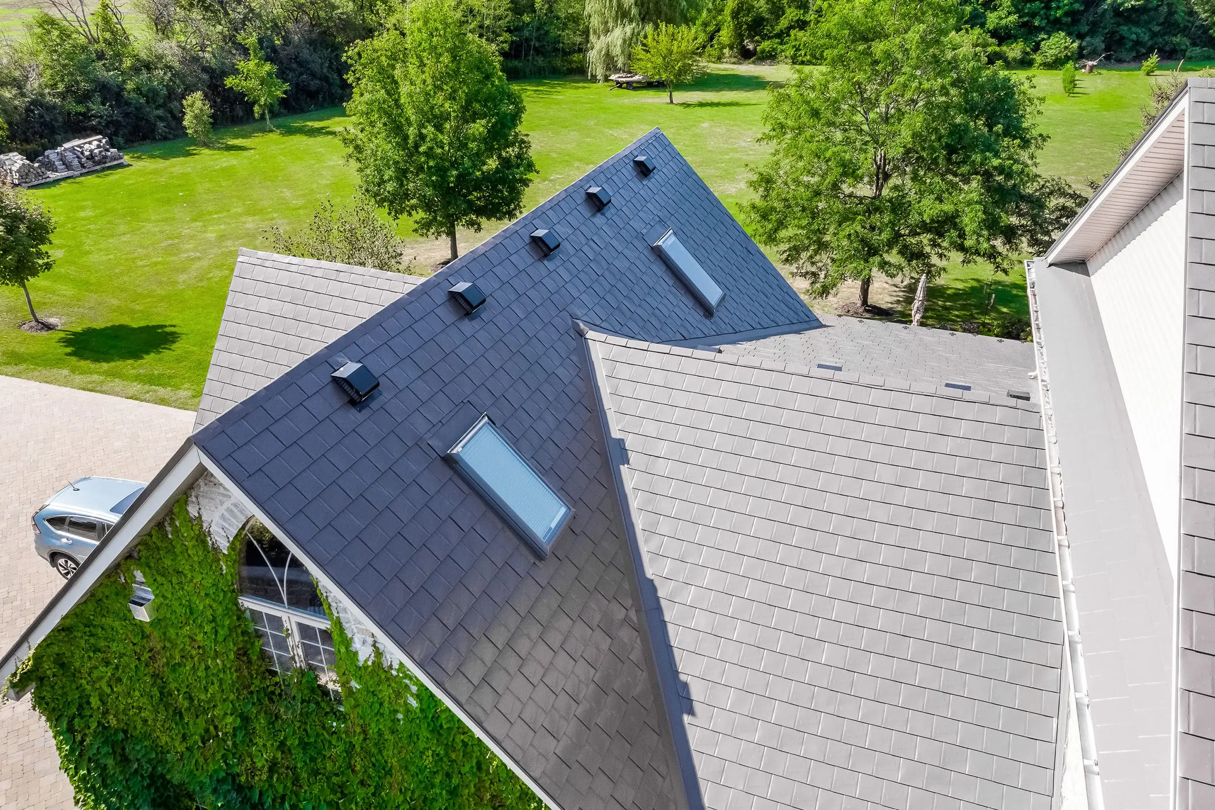 Onms20100 - Ariss, On N0B1B0 Interlock Metal Roofing Tudor Brown Aluminum Slate Roof Venting + Skylights + Valley